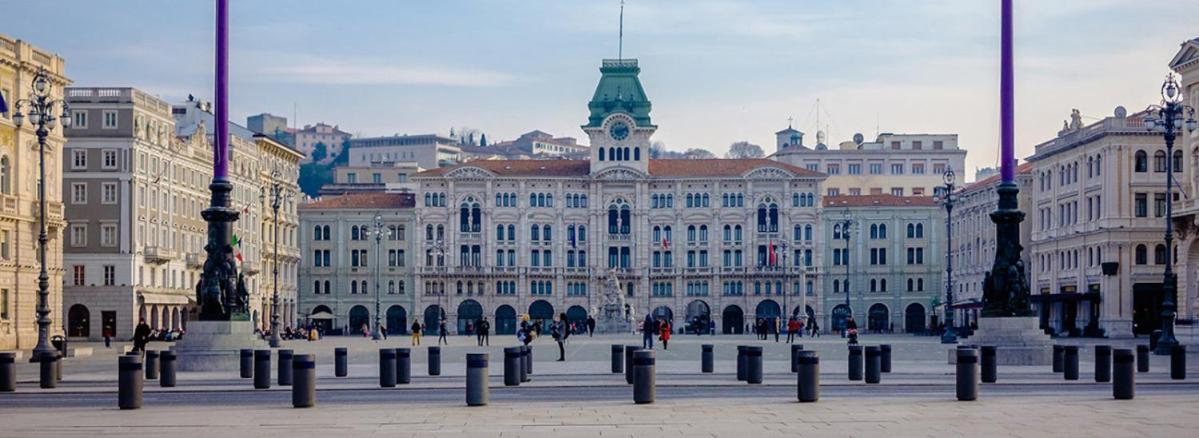 M'S Residences Maiolica Trieste Luaran gambar